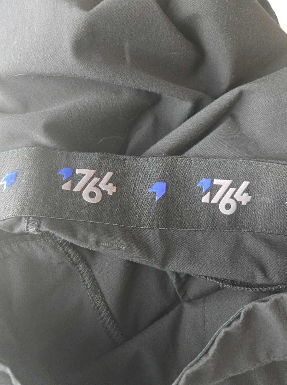 1764 Golf Men's Black Golf Pants  38x32 (7334) - Picture 2 of 4